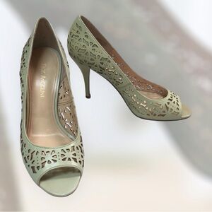 Enzo Angiolini Megastar Mid Heel Pumps Mint Green Lazer Cut Size 7.5 M